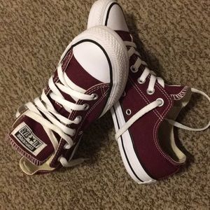 All start Burgundy converse